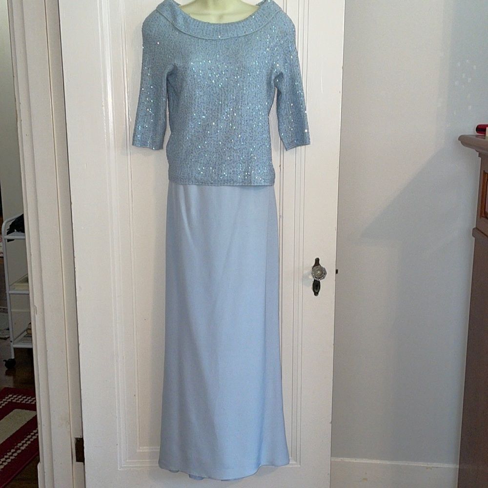 VIE by Victoria Royal baby blue 2 piece dressy sweater & skirt outfit‎